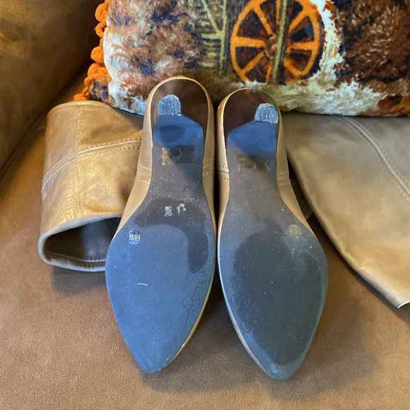 Jessica Simpson Leather Boots - Picture 2 of 6